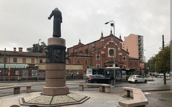 appartamento in vendita a Milano in zona Rembrandt