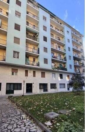 appartamento in vendita a Milano in zona Muggiano