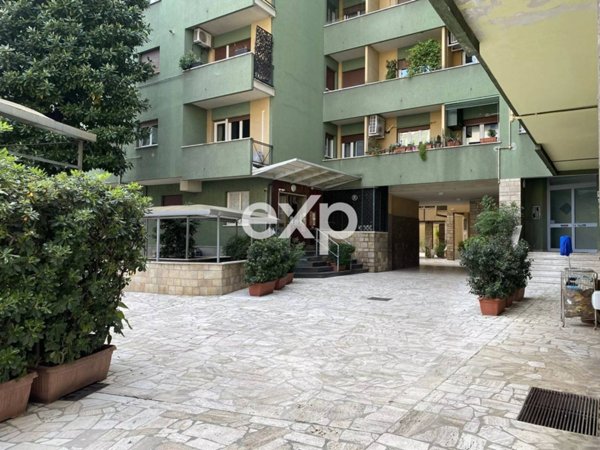 appartamento in vendita a Milano in zona Ghisolfa