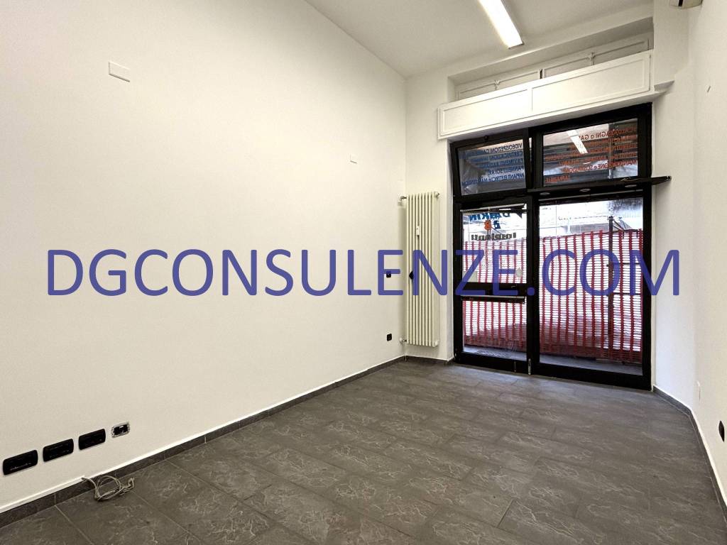 negozio in vendita a Milano in zona Città Studi