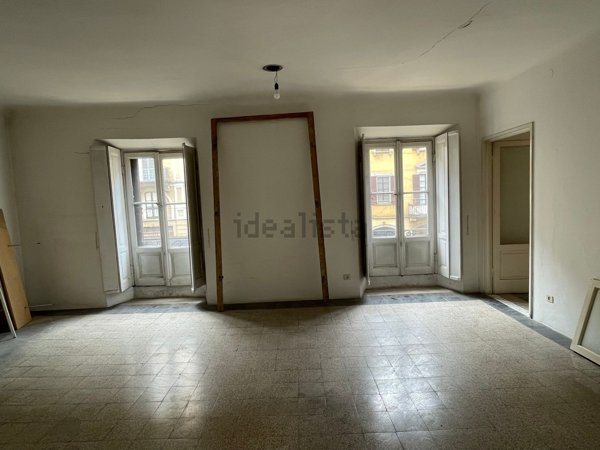 appartamento in vendita a Milano in zona Porta Genova