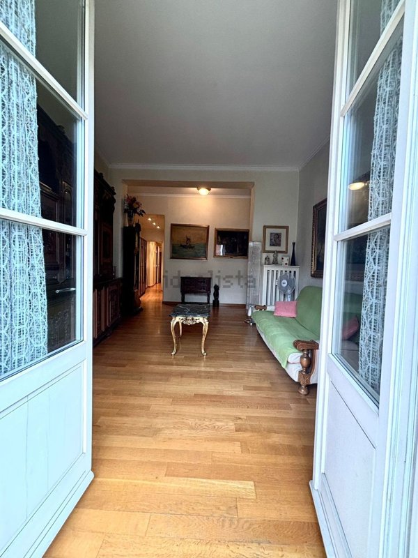 appartamento in vendita a Milano in zona XXII Marzo