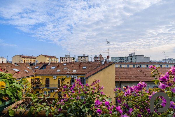 appartamento in vendita a Milano in zona Bocconi