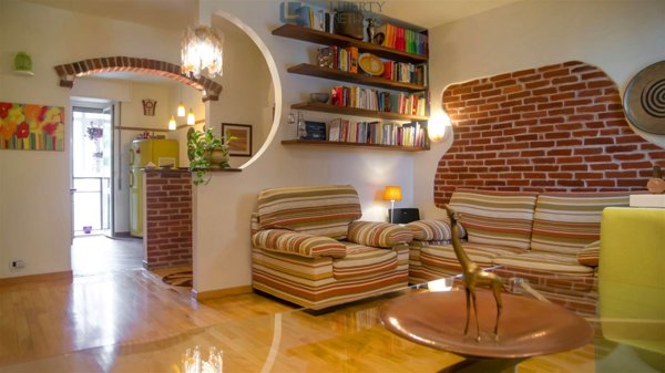 appartamento in vendita a Milano in zona Trenno