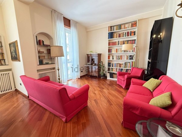 appartamento in vendita a Milano in zona Centro Direzionale