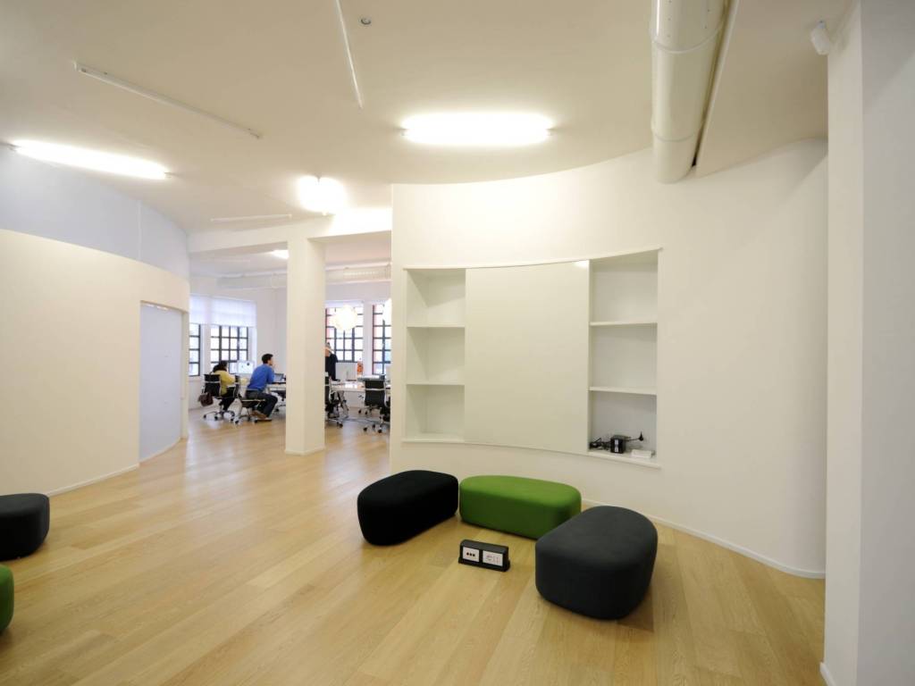 ufficio in vendita a Milano in zona Corvetto