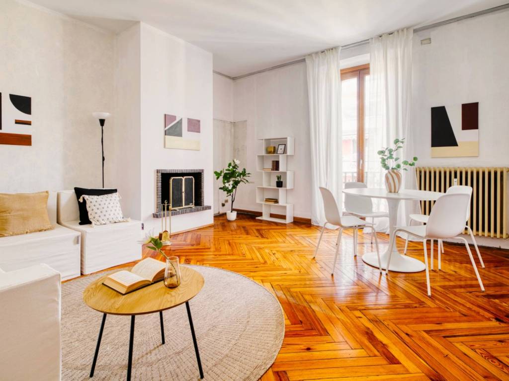 appartamento in vendita a Milano in zona Isola