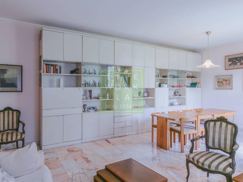 appartamento in vendita a Milano in zona Lorenteggio