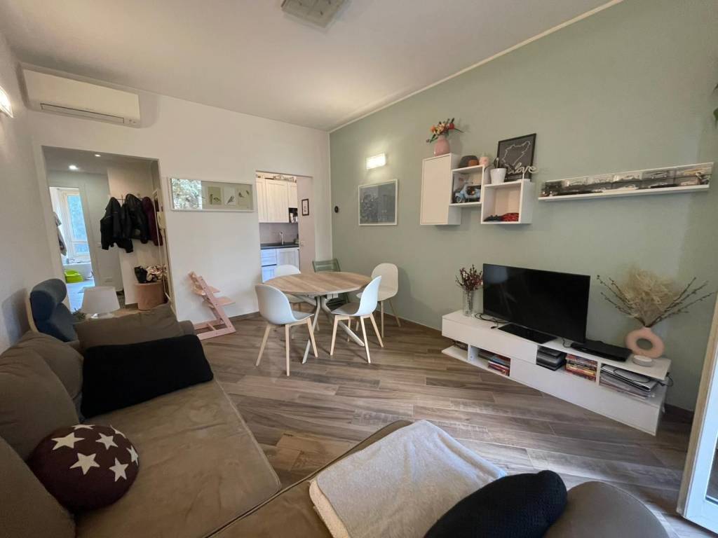 appartamento in vendita a Milano in zona Vigentino