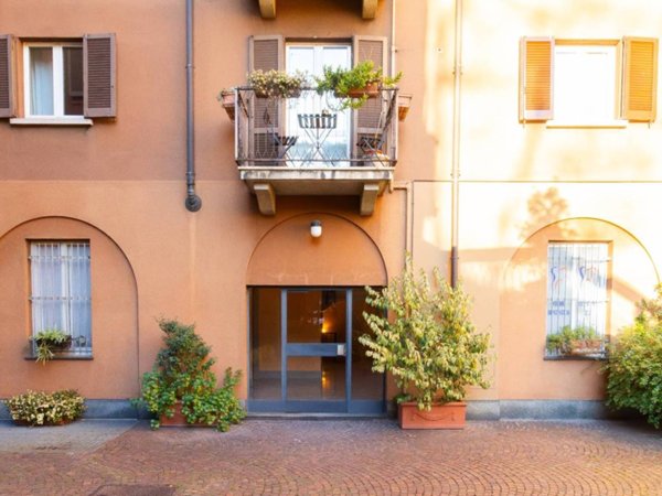 ufficio in vendita a Milano in zona Porta Garibaldi