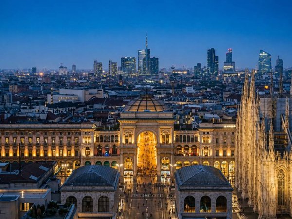 appartamento in vendita a Milano in zona Porta Nuova