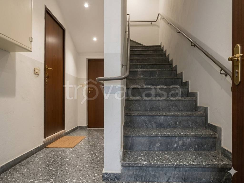 locale commerciale in vendita a Milano