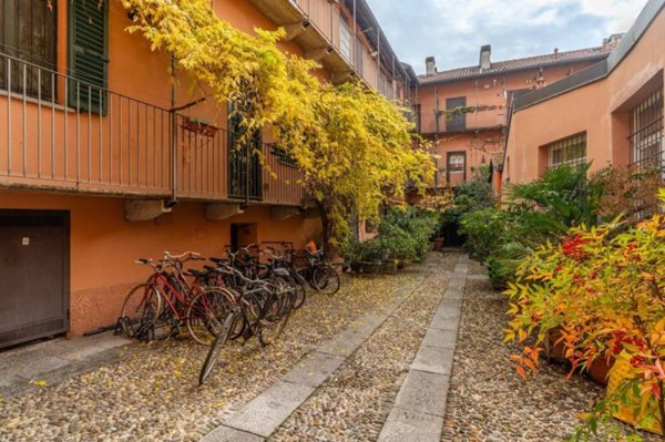 appartamento in vendita a Milano in zona Porta Genova