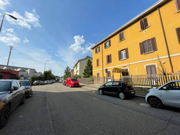 appartamento in vendita a Milano in zona Lambrate