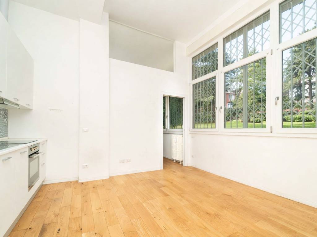 appartamento in vendita a Milano in zona Barona