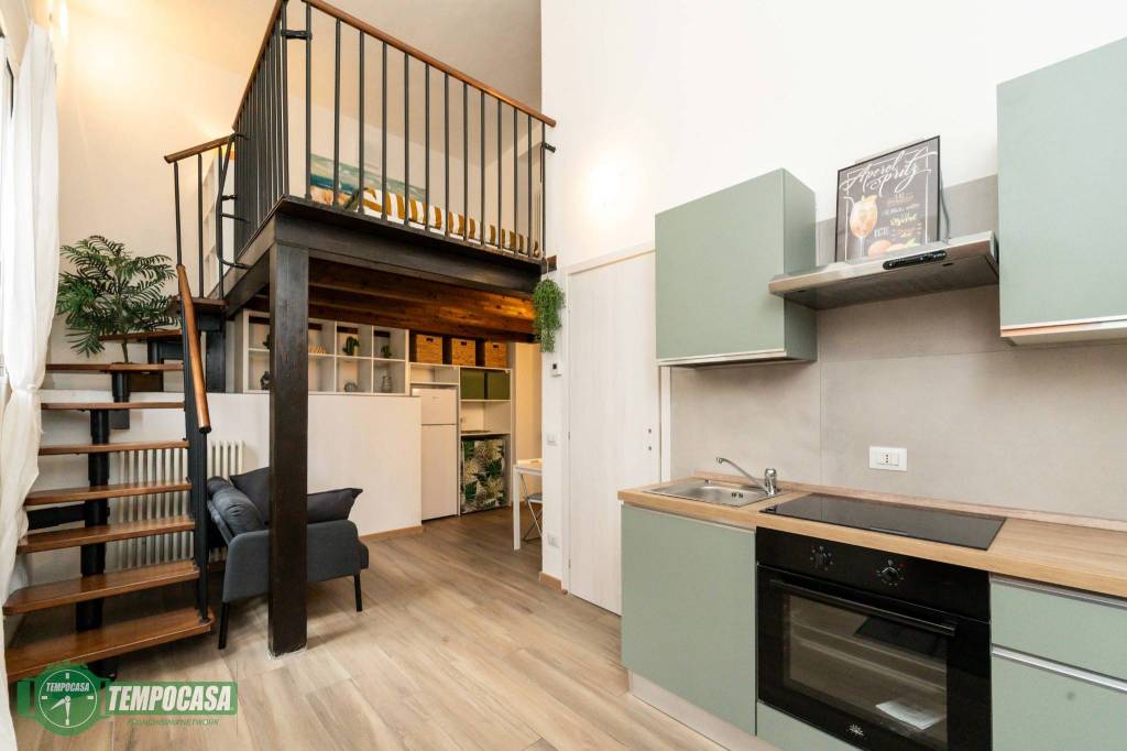 appartamento in vendita a Milano in zona Gorla