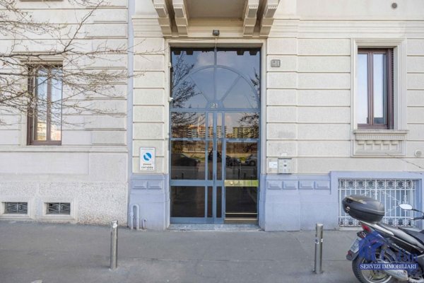 appartamento in vendita a Milano in zona Piazzale Lodi