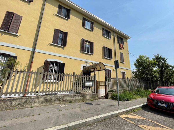 appartamento in vendita a Milano in zona Ortica