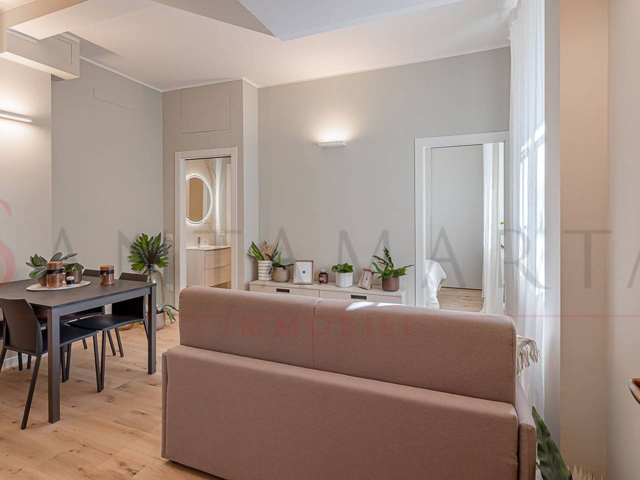 appartamento in vendita a Milano in zona Lorenteggio