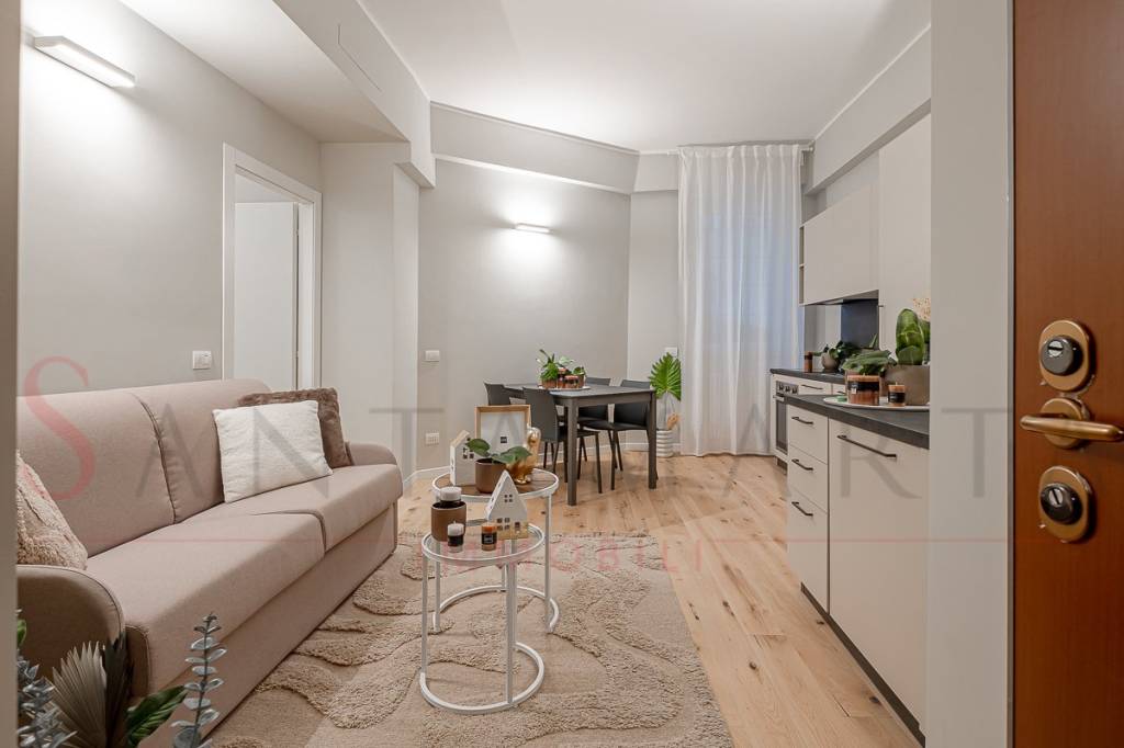 appartamento in vendita a Milano in zona Lorenteggio