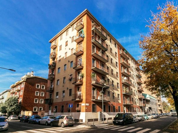 appartamento in vendita a Milano in zona Vigentino