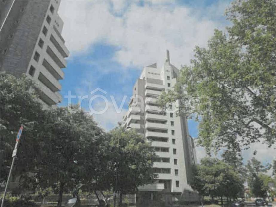 appartamento in vendita a Milano in zona Il Portello