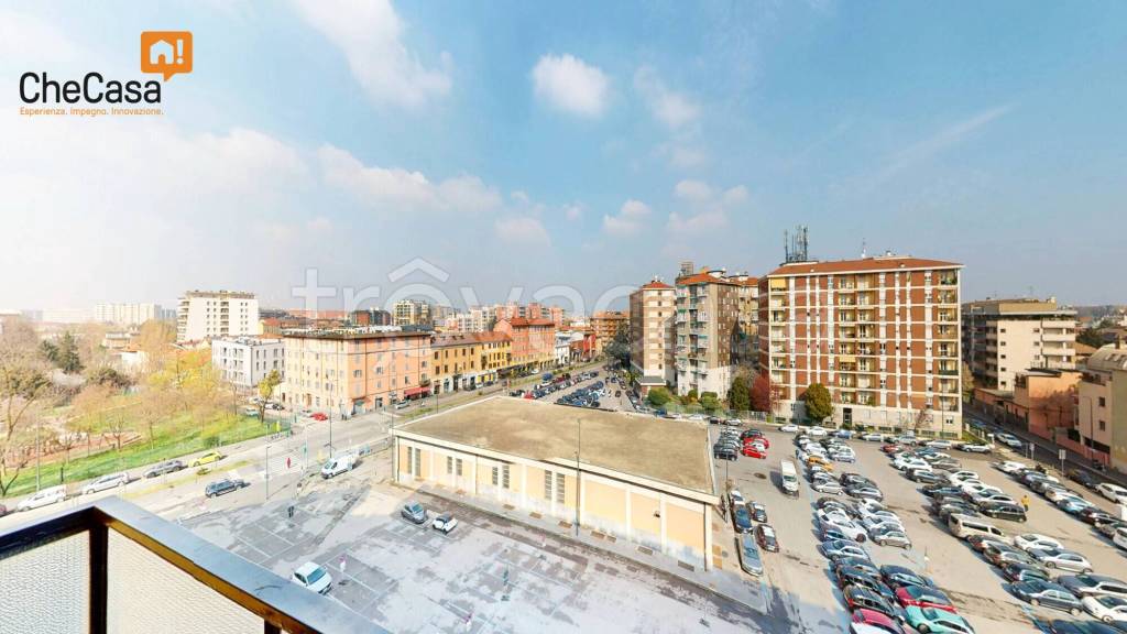 appartamento in vendita a Milano in zona Gorla