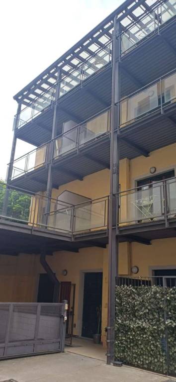 appartamento in vendita a Milano in zona Garegnano