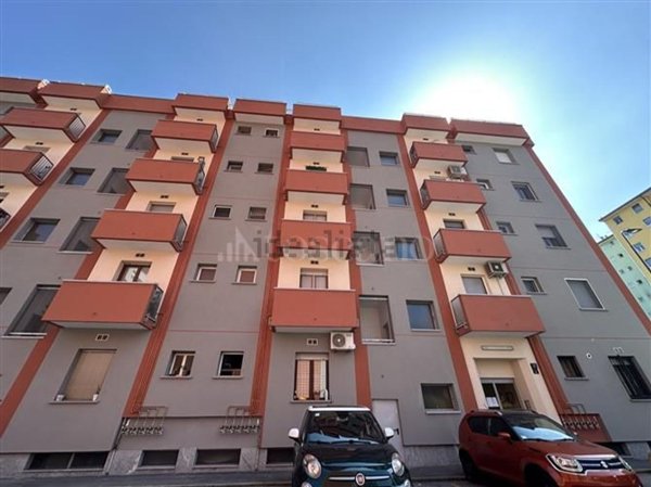 appartamento in vendita a Milano in zona Baggio