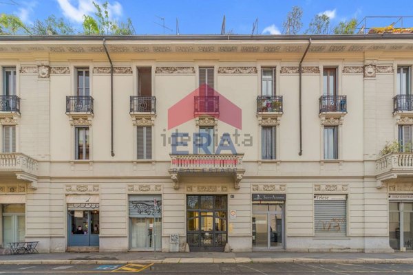 appartamento in vendita a Milano in zona Isola