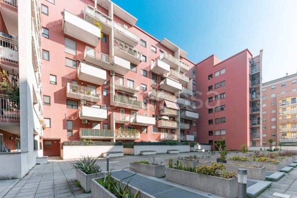 appartamento in vendita a Milano in zona Lambrate