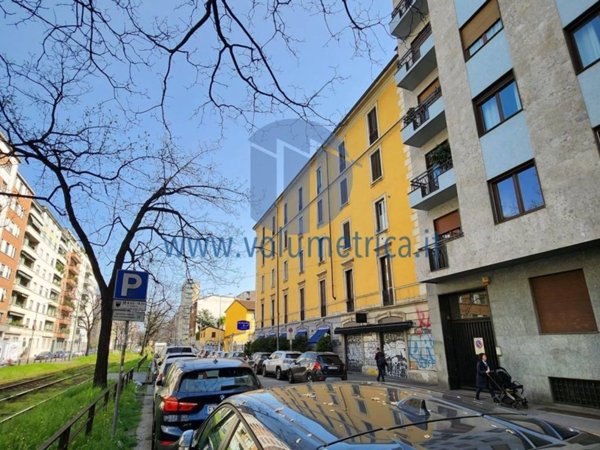 ufficio in vendita a Milano in zona Porta Venezia