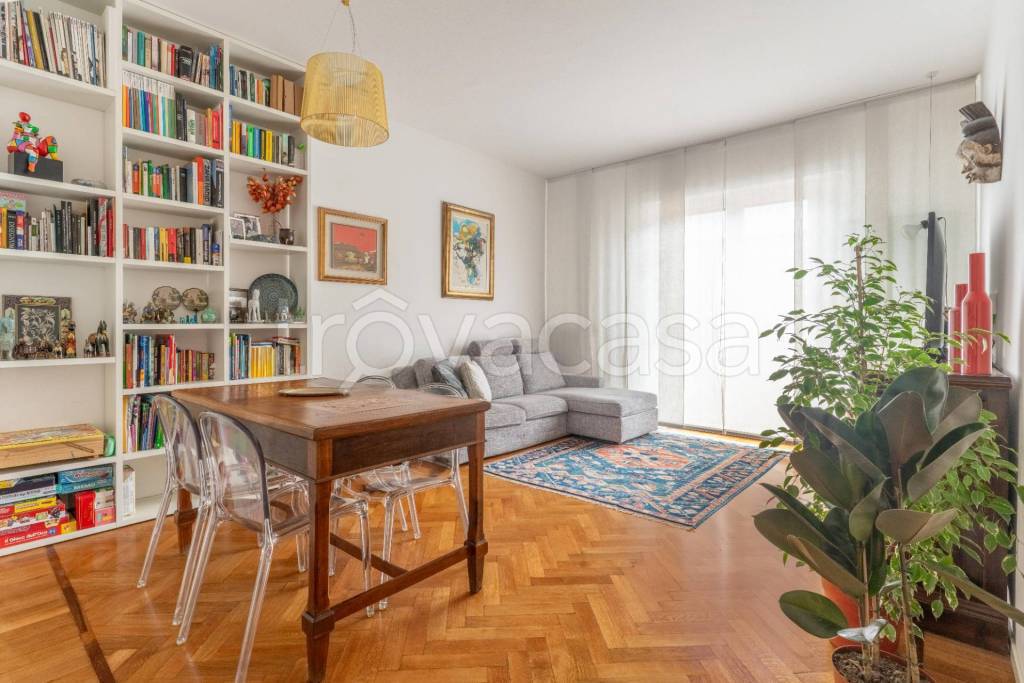 appartamento in vendita a Milano in zona Il Portello