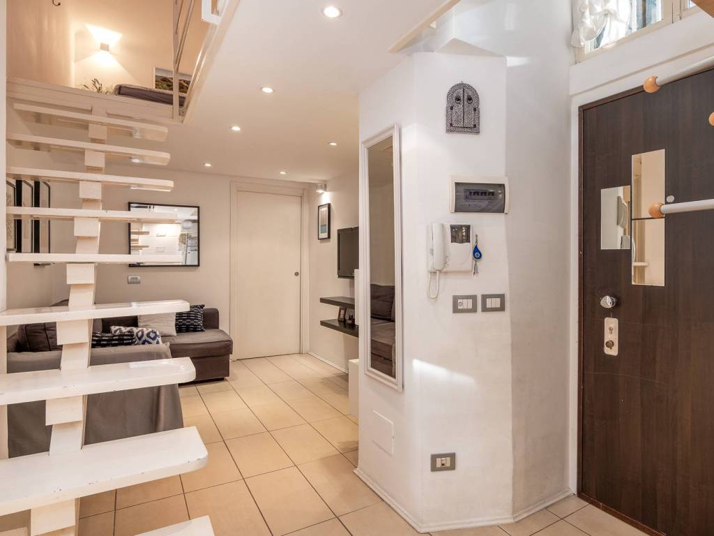 appartamento in vendita a Milano in zona Centro Direzionale