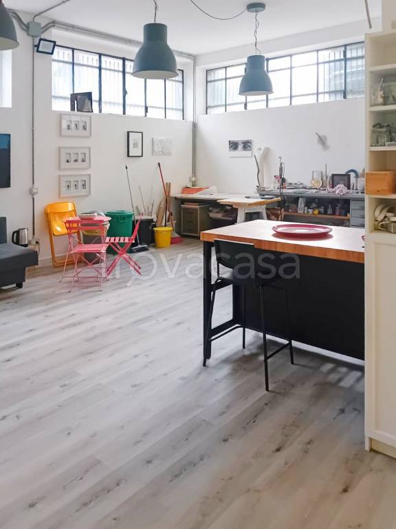 appartamento in vendita a Milano in zona Corvetto