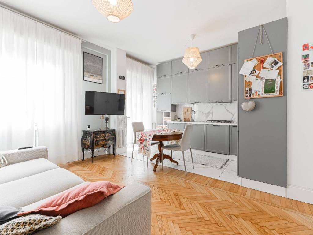 appartamento in vendita a Milano in zona Maggiolina