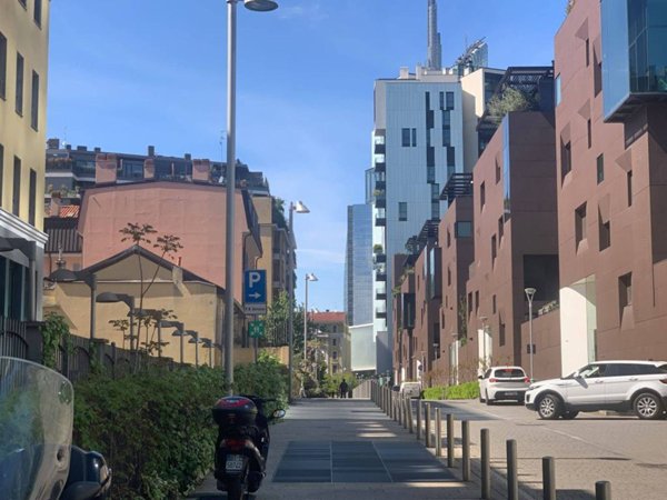 appartamento in vendita a Milano in zona Porta Garibaldi