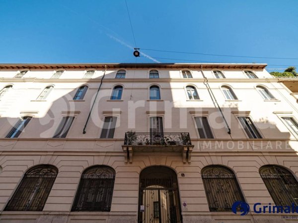 appartamento in vendita a Milano in zona Rembrandt