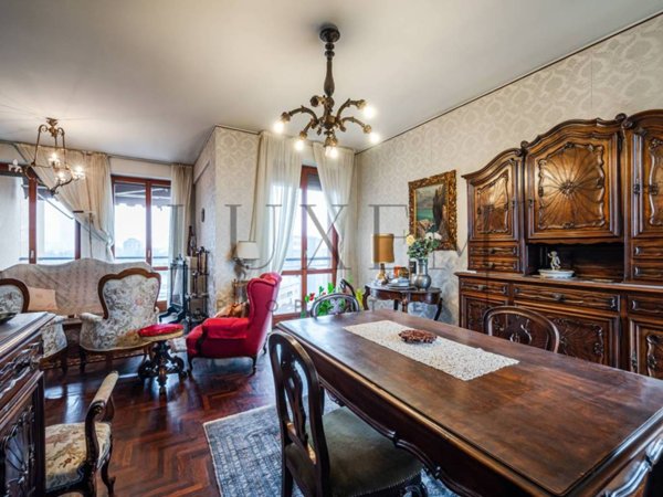appartamento in vendita a Milano in zona San Siro