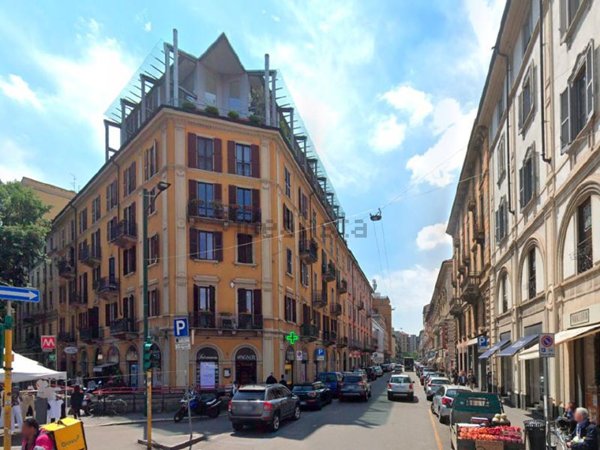 appartamento in vendita a Milano in zona De Angeli