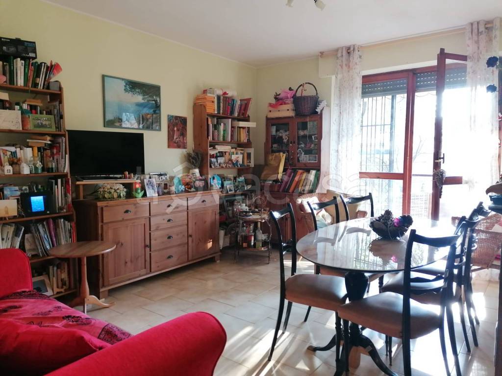 appartamento in vendita a Milano in zona Bruzzano