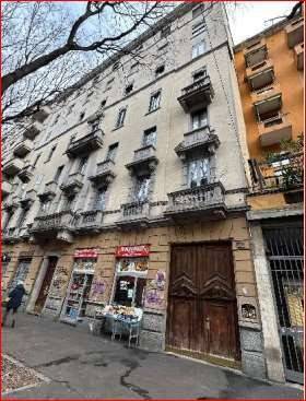 appartamento in vendita a Milano in zona Casoretto
