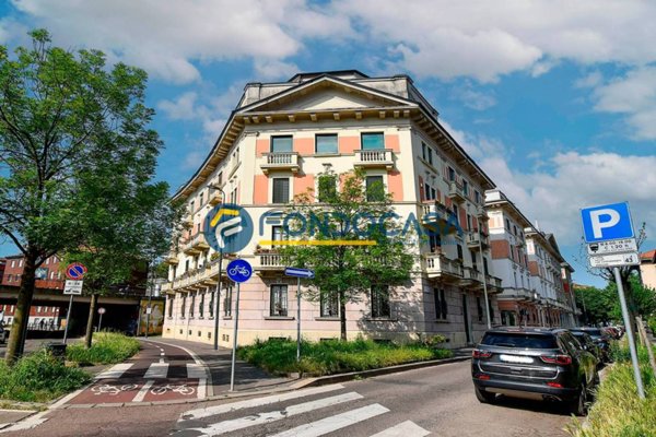appartamento in vendita a Milano in zona Maggiolina