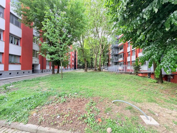 appartamento in vendita a Milano in zona Corvetto