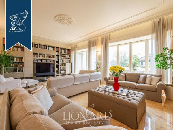 appartamento in vendita a Milano in zona Guastalla