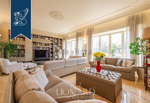 appartamento in vendita a Milano in zona Porta Monforte