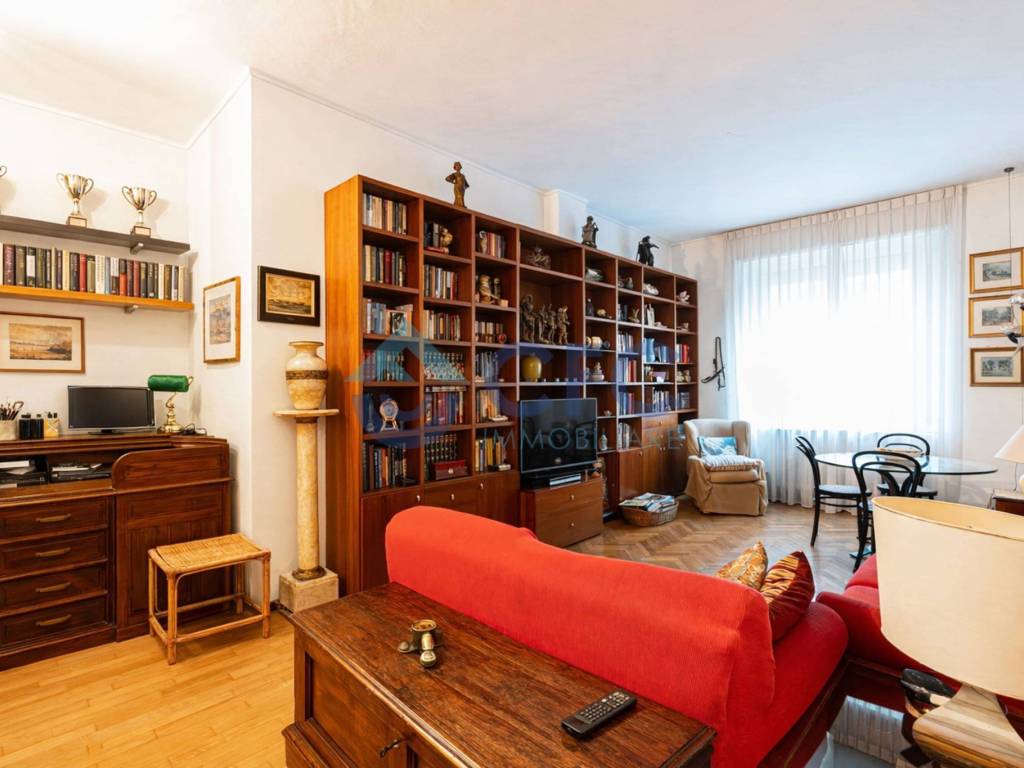 ufficio in vendita a Milano in zona Centro Storico