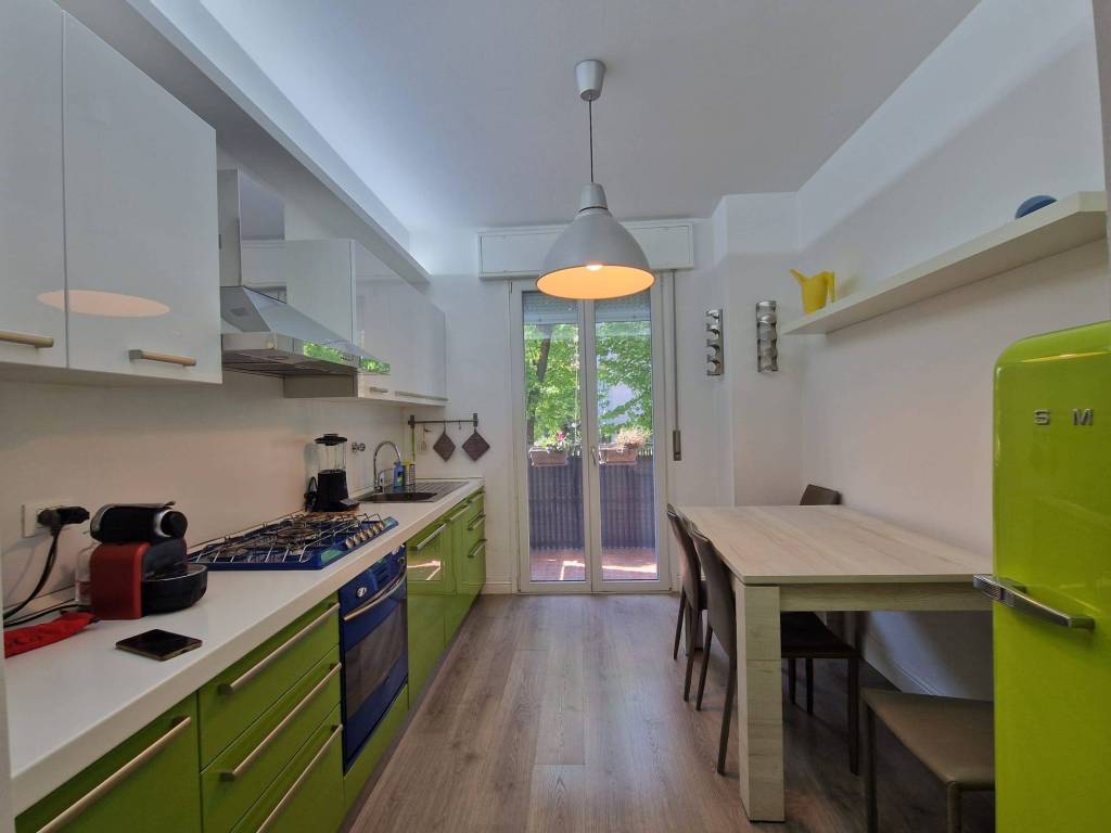 appartamento in vendita a Milano in zona Barona