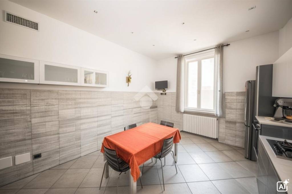 appartamento in vendita a Milano in zona Baggio
