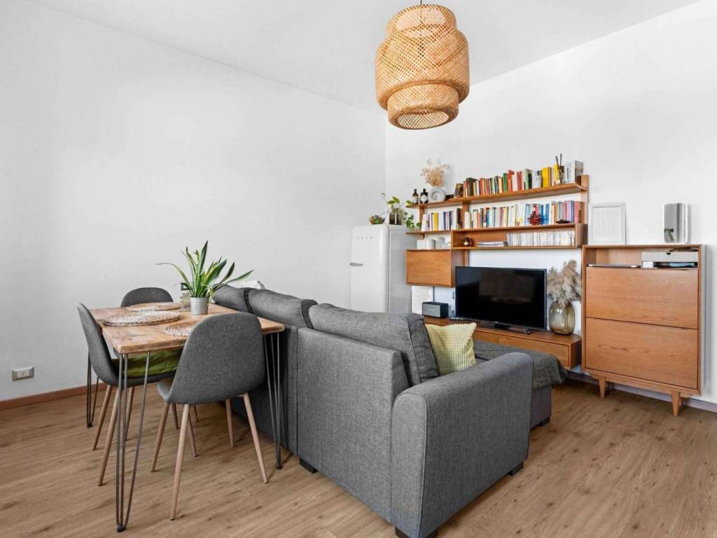 appartamento in vendita a Milano in zona Porta Genova